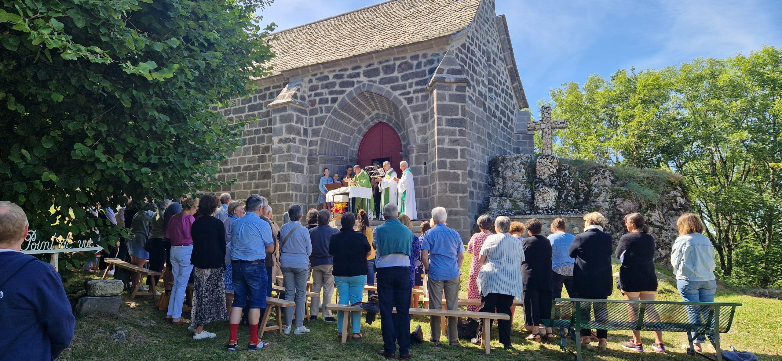 30 juillet 2023 : messe à la chapelle de Turlande , pour célébrer la fin des travaux extérieurs